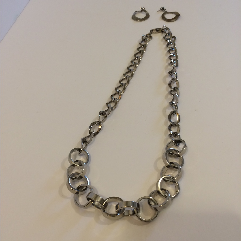 Vintage Silver Tone Earring And Necklace Set